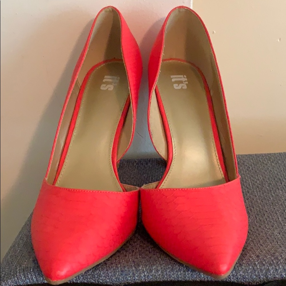 Pumps - Picture 3 of 3